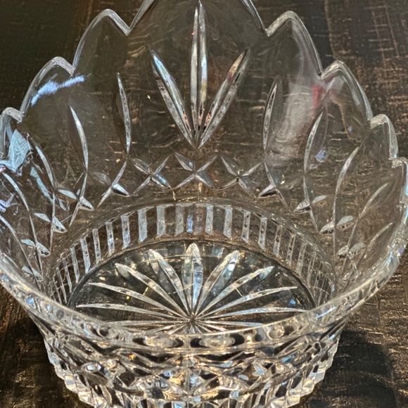 Vintage pressed glass. Tiara./trinket bowl - Picture 6 of 9